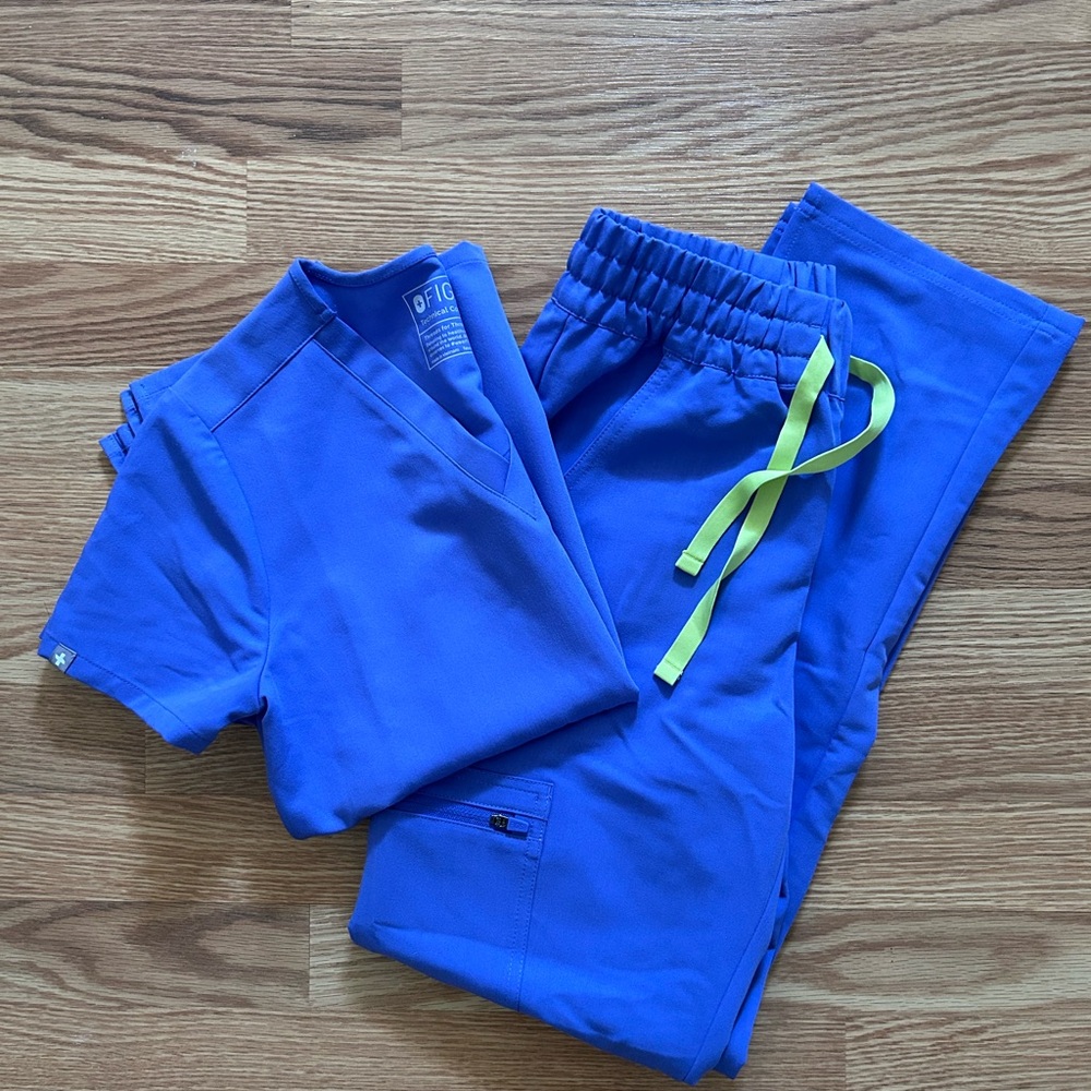 Figs Scrub Set - image 1